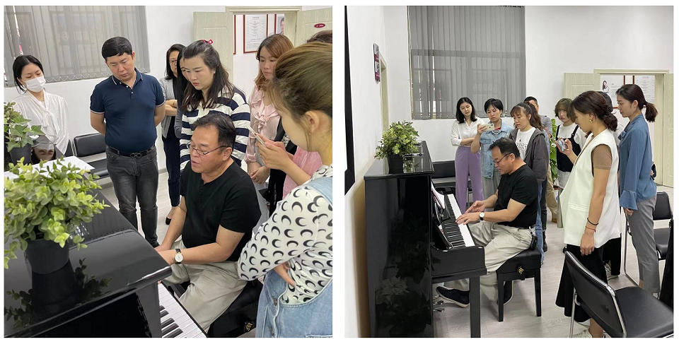 11、老师们分组学习探讨.png 11、老师们分组学习探讨.png